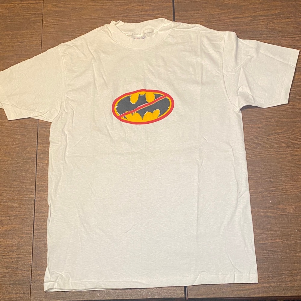 NO BATMAN T-Shirt. Large NWOT. Never worn.